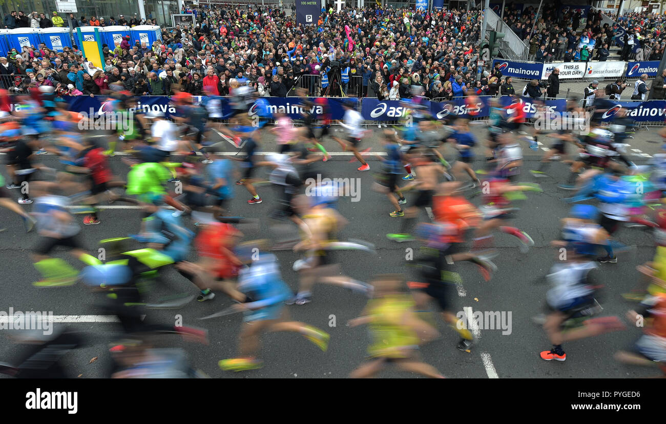 Frankfurt Main, Germany. 28th Oct, 2018. Participants of the Frankfurt Marathon start from the starting point at the Friedrich-Ebert-Anlage. The Frankfurt running event is the oldest city marathon in Germany. Credit: Silas Stein/dpa/Alamy Live News Stock Photo