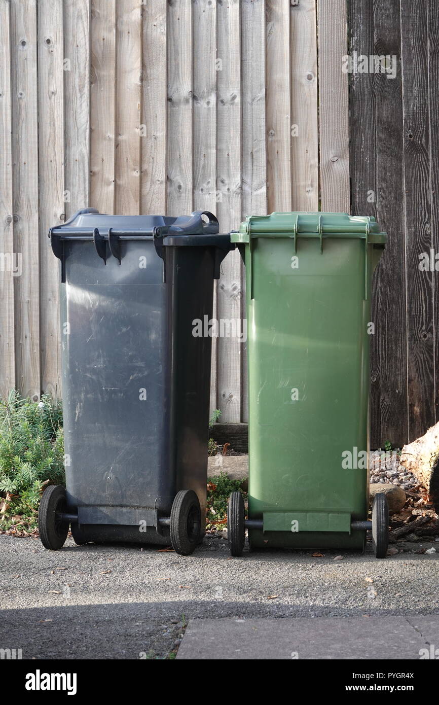 Recycling Wheelie Bins England Uk Stock Photos & Recycling Wheelie Bins