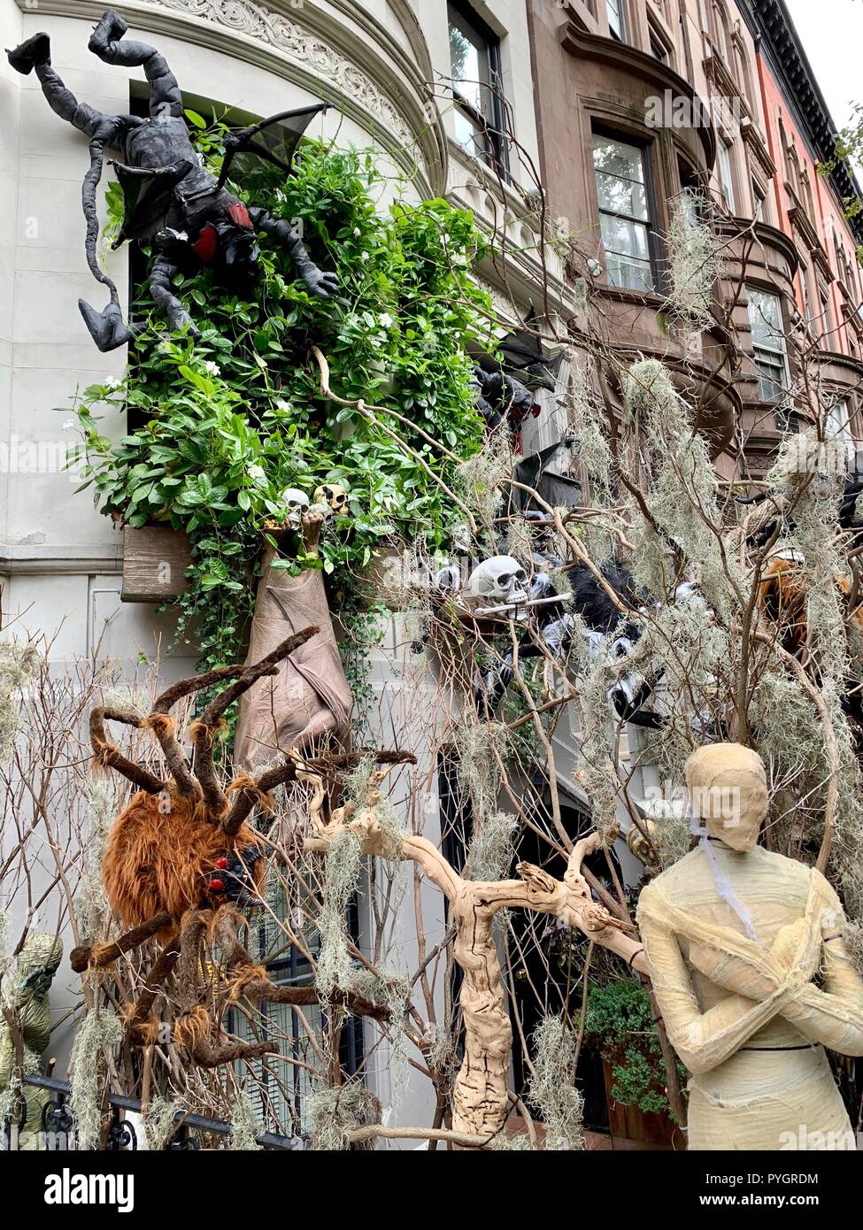 Halloween decorations in Upper West Side, Manhattan, NYC, USA Stock