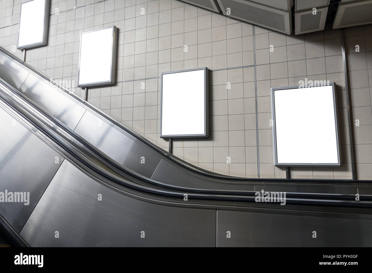 Get Escalator Ad Mockup - Mockups