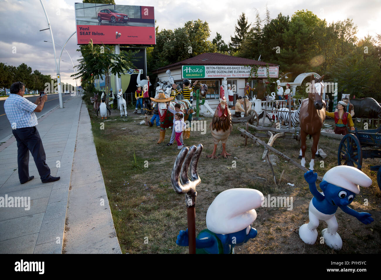 Ankara, Turkey - Trade with kitschy sculptures for the garden Stock Photo