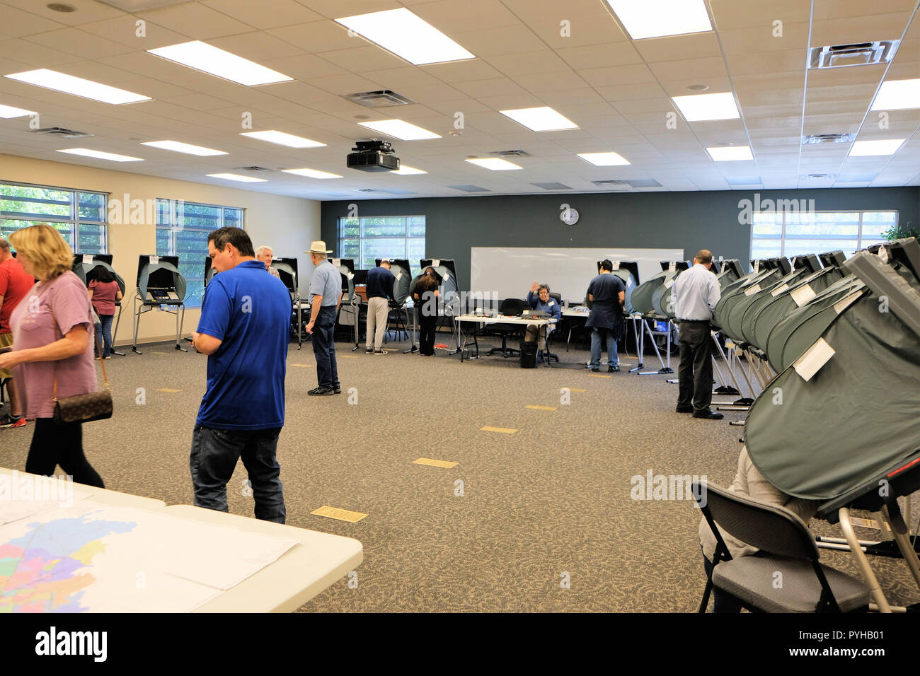 Voting booths usa hires stock photography and images Alamy