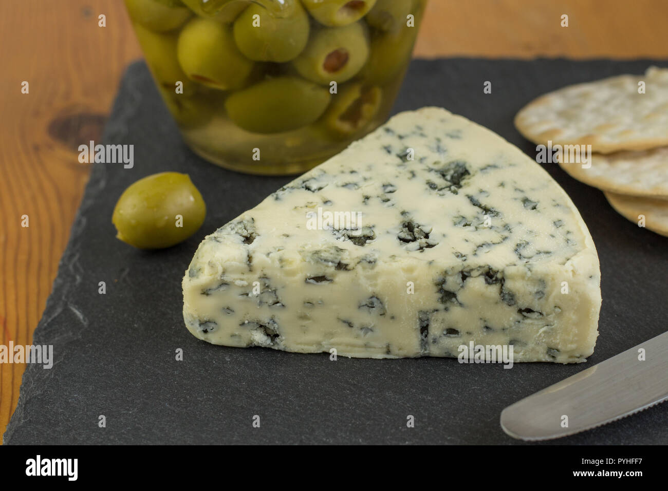 Cheese grape crackers hires stock photography and images Alamy