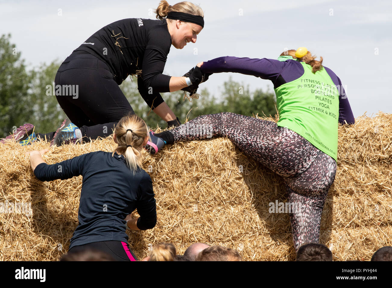 Hand helping outside hi-res stock photography and images - Alamy