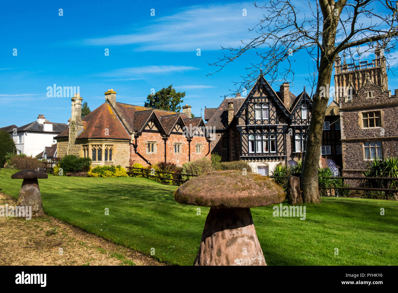 Great Malvern Priory, Abbey Gateway and Hotel, Great Malvern, Worcestershire, England, Europe Stock Photo