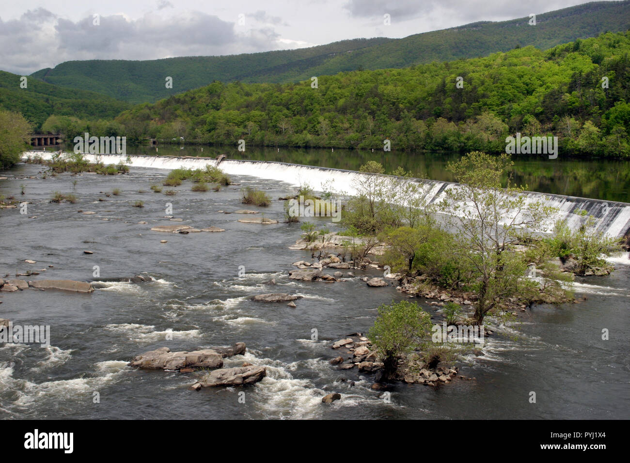 Dam at Cushaw Hydroelectric Power Plant on James River in Virginia, USA Stock Photo Alamy