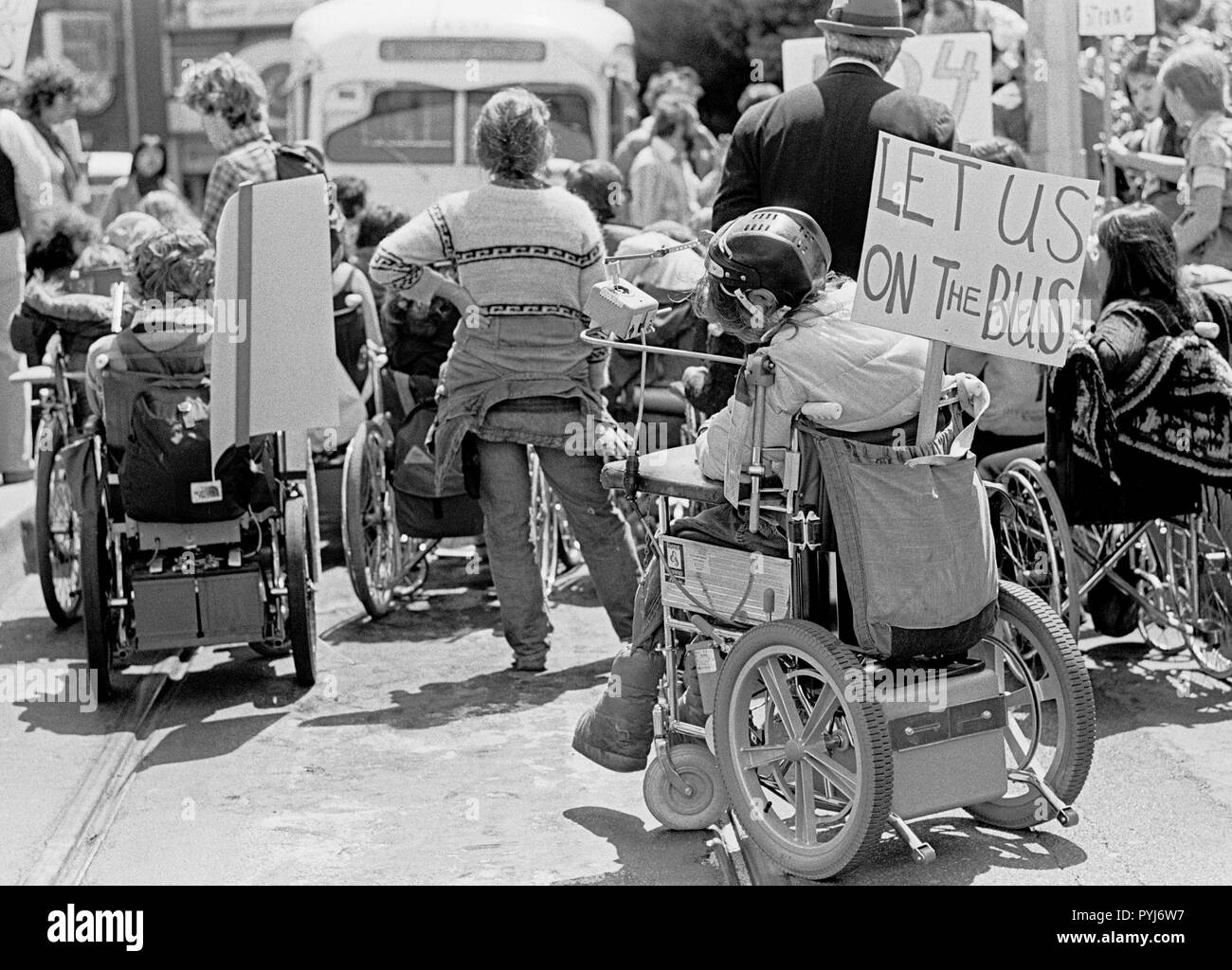 disabled protest the lack of access to public transportation in San Francisco, California on July 12, 1978 Stock Photo
