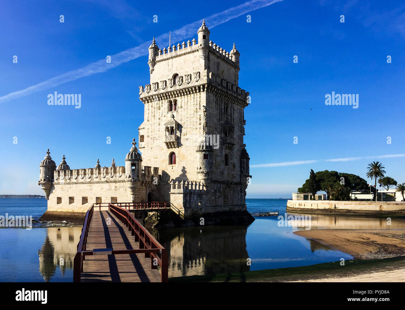 Portugal architecture blue hires stock photography and images Alamy