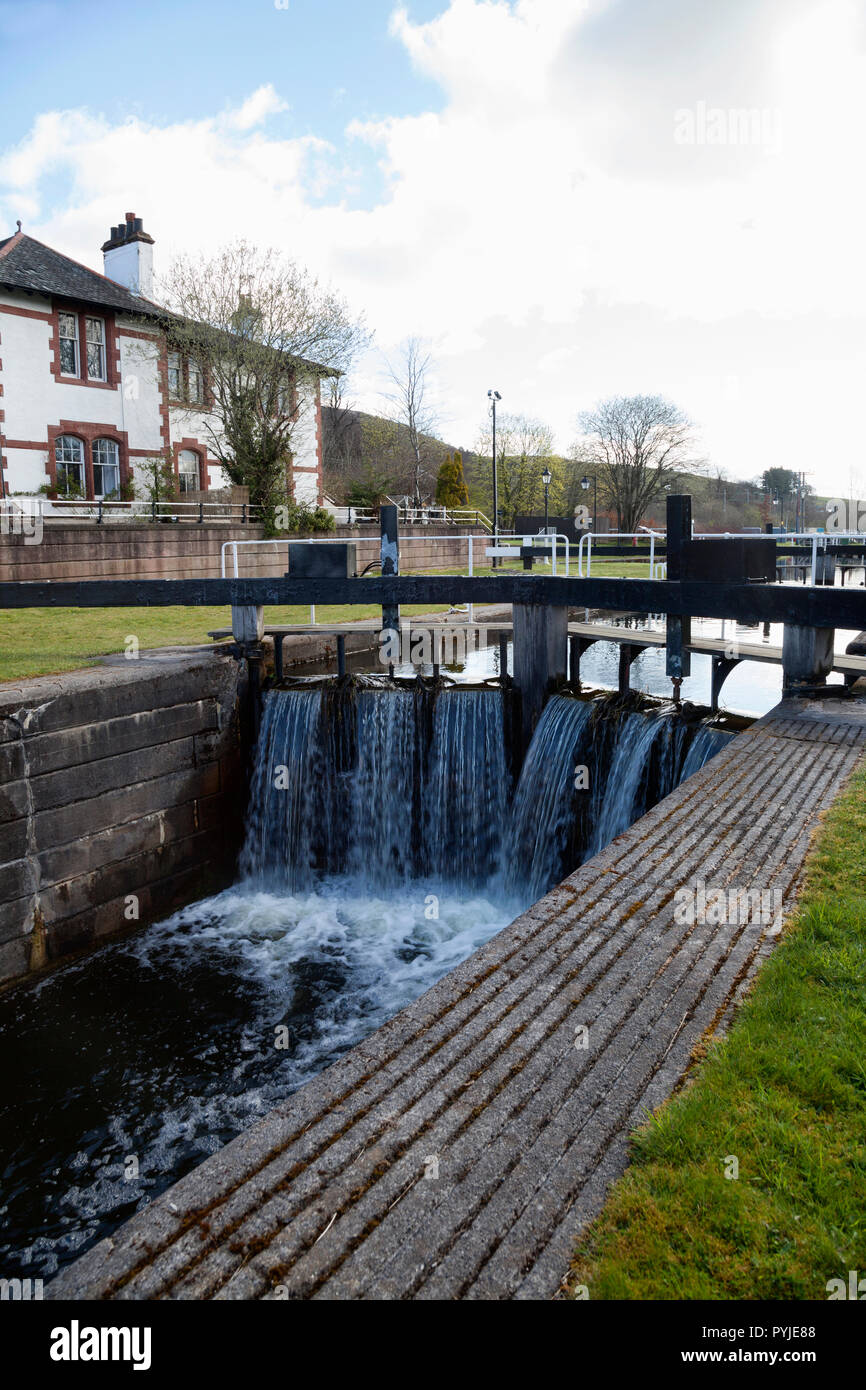Lock 38 at the Forth and Clyde Canal at Bowling, West Dunbartonshire, Scotland Stock Photo