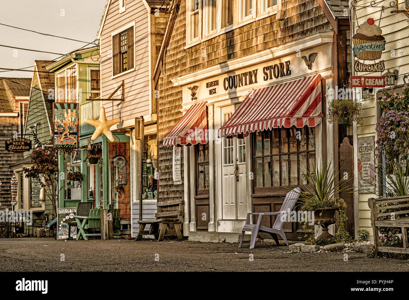 Country Store At Bearskin Neck Stock Photo Alamy