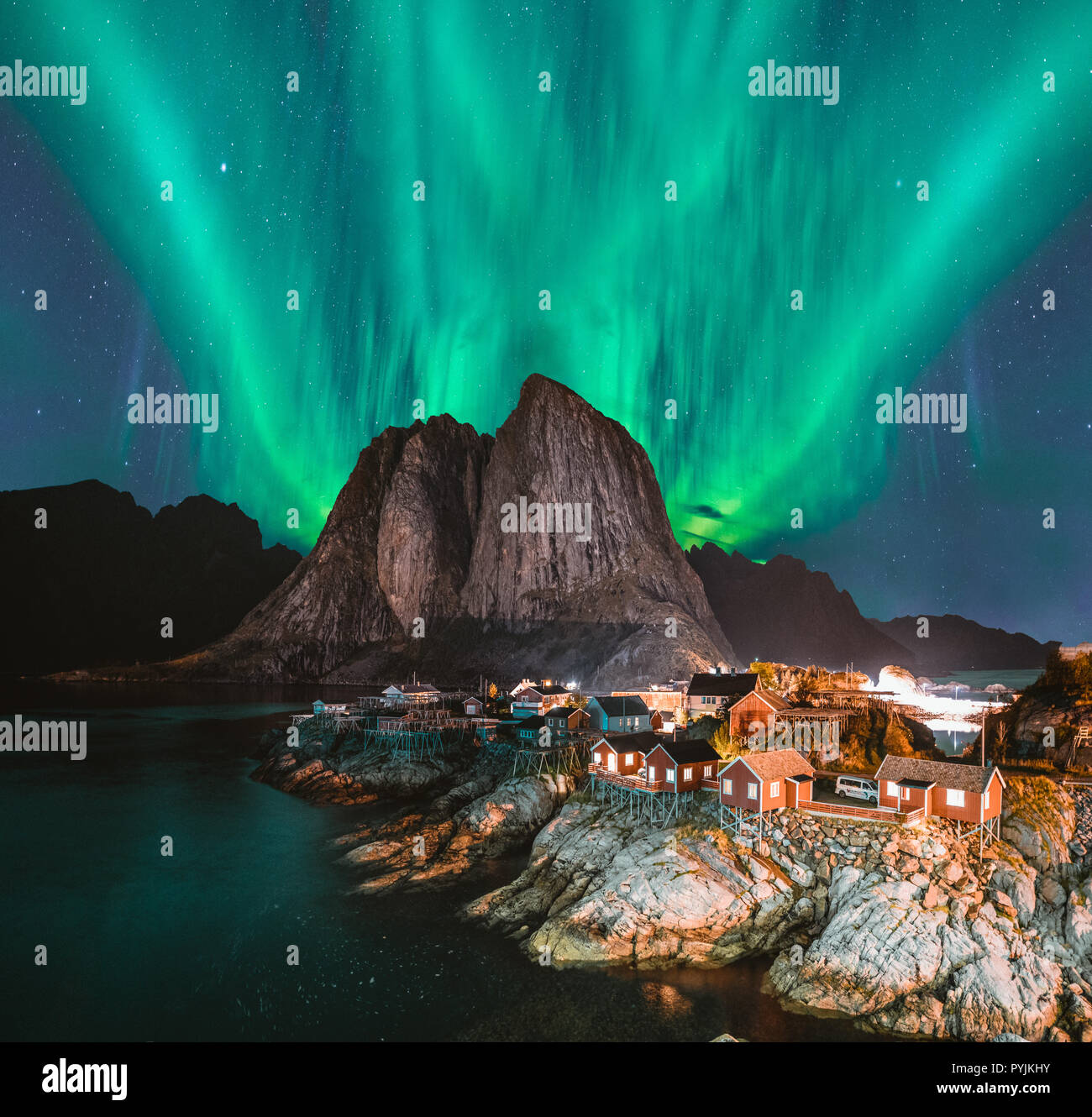 Remission Kenya Derfor Northern Lights Aurora Borealis with classic view of the fisherman s  village of Hamnoy, near Reine in Norway, Lofoten islands. This shot is  powered by Stock Photo - Alamy