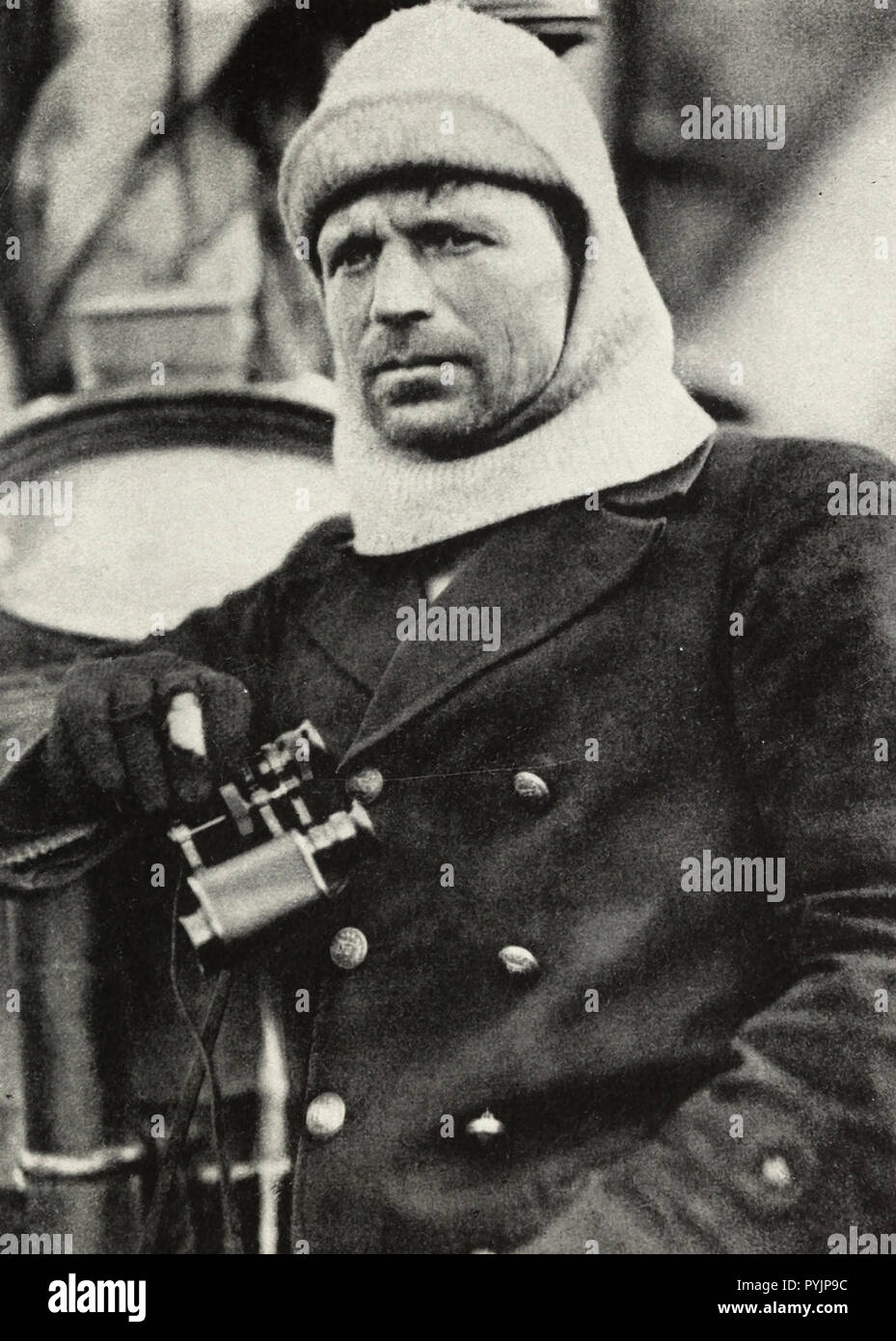 Frank Worsley, captain of the Endurance. He piloted the smal boat, the James Caird, across 750 miles of tempestuous ocean from Elephant Island to South Georgia to bring relief Stock Photo