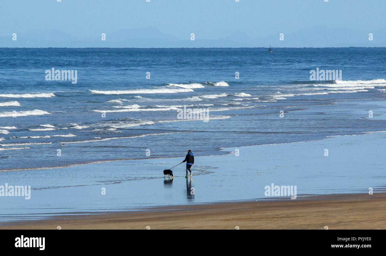 Portrush County Antrim Northern Ireland Uk Weather A Glorious Day Despite The Cold On Northern Irelands North West Coast Portrush County Antrim Northern Ireland Uk Weather A Glorious Day Despite The Cold On Northern Irelands North West Coast