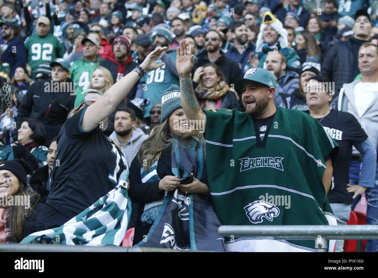 Philadelphia eagles fans hi-res stock photography and images - Alamy