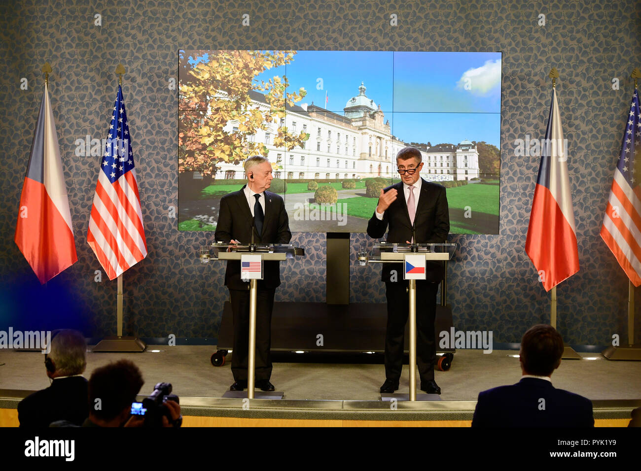 Prague, Czech Republic. 28th Oct, 2018. U.S. Defense Secretary Jim Mattis, left, with Czech Prime Minister Andrej Babis, right, are seen during a press conference in Prague, Czech Republic, Sunday, October 28, 2018. Mattis arrives in Prague to mark the 100th anniversary of the 1918 creation of the Czechoslovak state. Credit: Roman Vondrous/CTK Photo/Alamy Live News Stock Photo