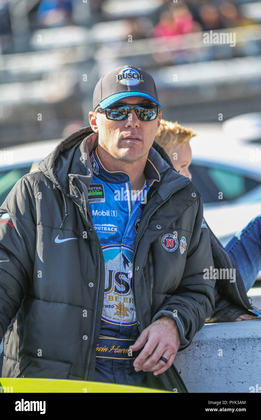 Ridgeway, VA, USA. 28th Oct, 2018. Monster Energy NASCAR Cup Series driver Kevin Harvick (4) waits for the start of the First Data 500 in Ridgeway, VA. Jonathan Huff/CSM/Alamy Live News Stock Photo