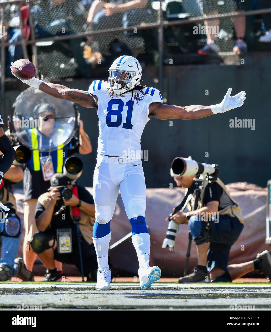 Oakland, CA. 28th Oct, 2018. Indianapolis Colts tight end Mo Alie-Cox (81) celebrates his touchdown catch during the NFL football game between the Indianapolis Colts and the Oakland Raiders at the Oakland Alameda Coliseum in Oakland, CA. Chris Brown/CSM/Alamy Live News Stock Photo