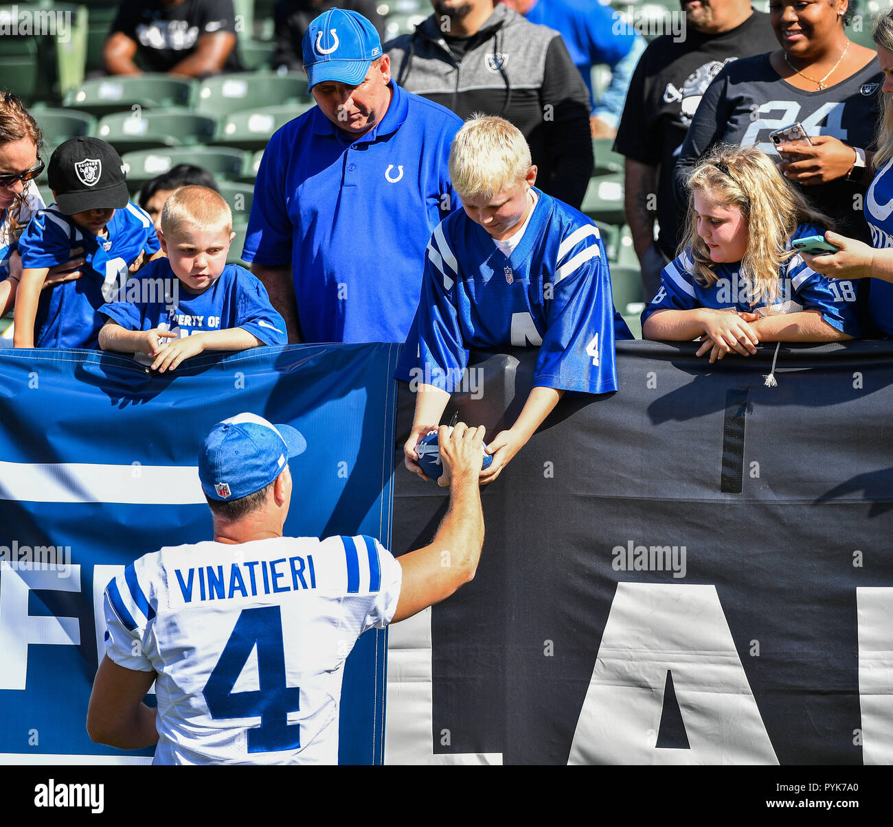 Colts kicker Adam Vinatieri sets all-time points record