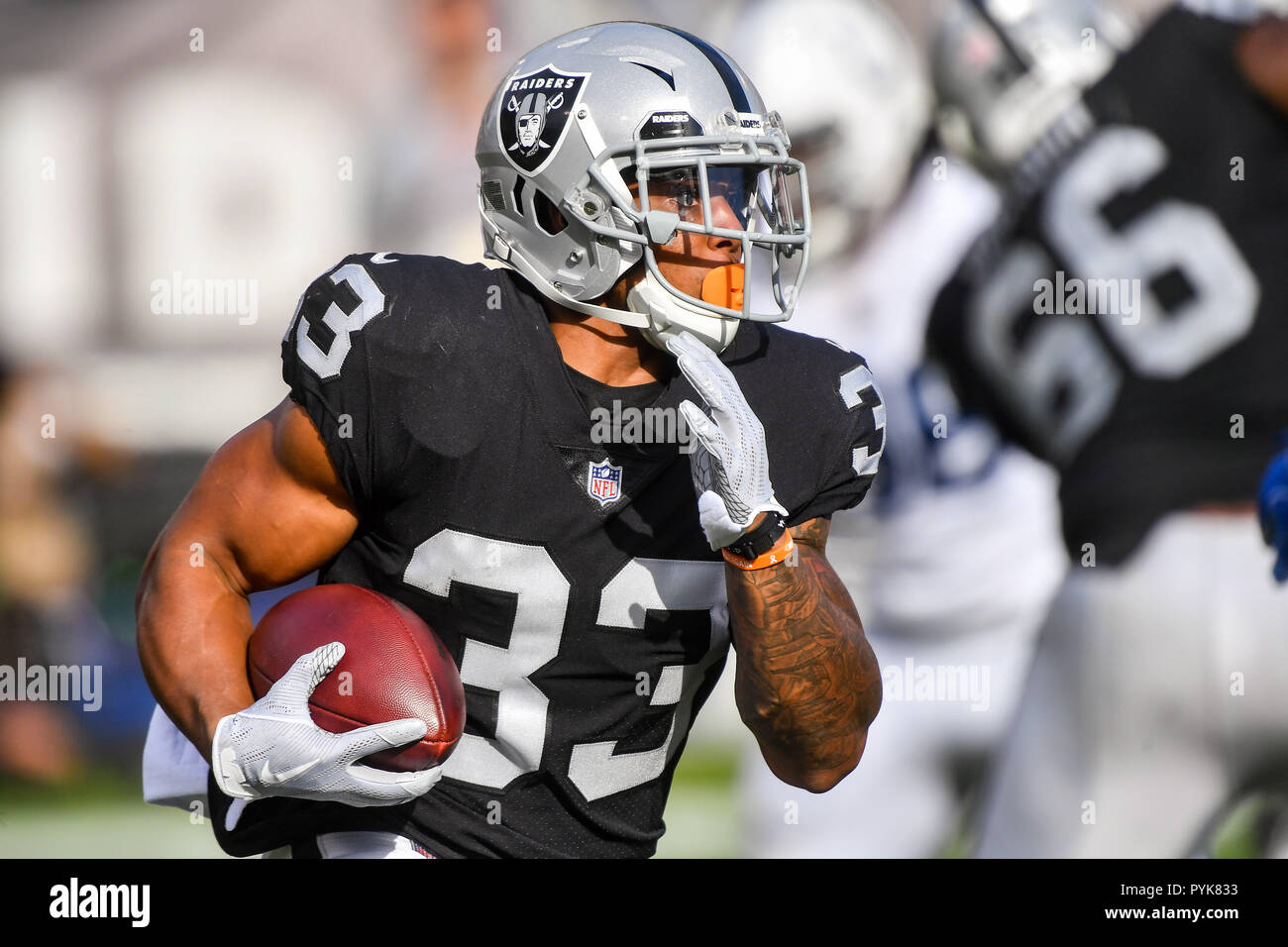 Oakland Raiders running back DeAndre Washington (33) against the