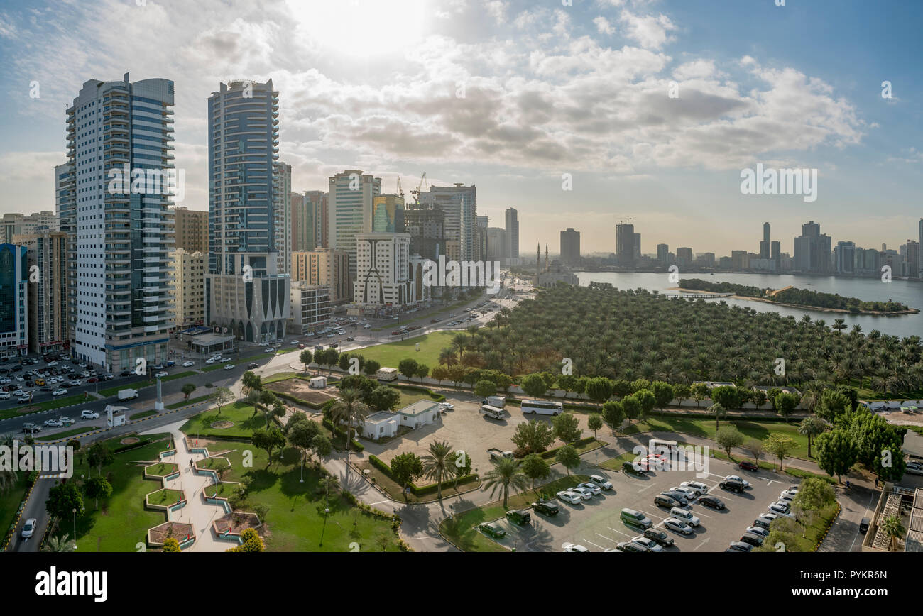 Al Buhaira Corniche and Al Nakheel Oasis in Sharjah, United Arab Emirates Stock Photo