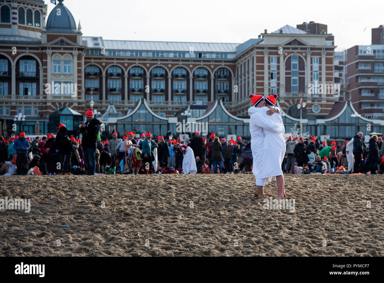 SCHEVENINGEN, 1 January 2018 Couple congrats each other for having the new year