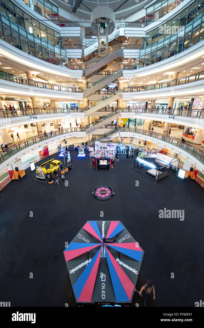 Kuala Lumpur 26 July 2018 Beautiful And Well Decorated Shopping With Its Central Elevator Called One Utama Located At Petaling Jaya District In Mal Stock Photo Alamy