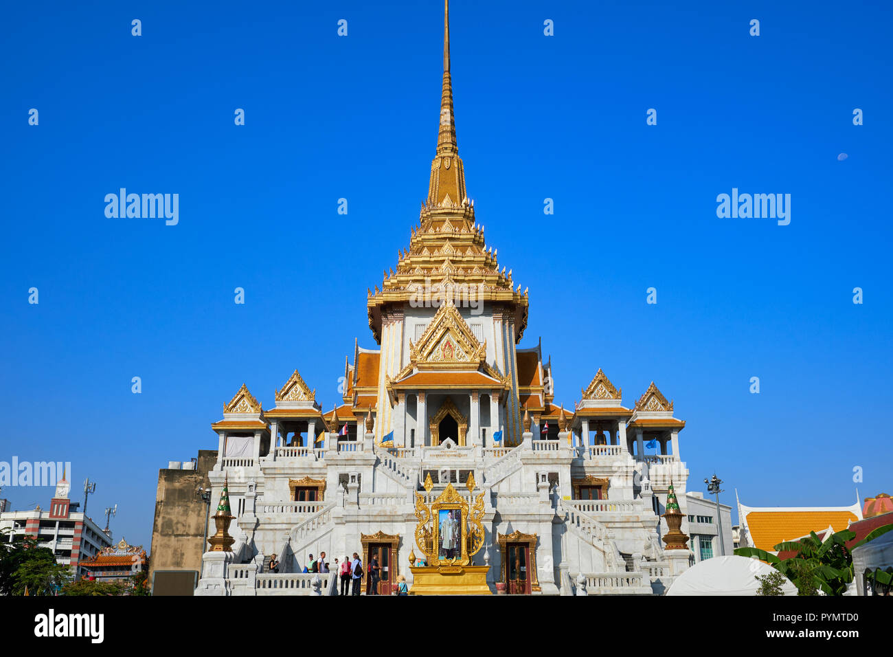 Buddha statue of pure gold at temple of gold buddha hi-res stock ...