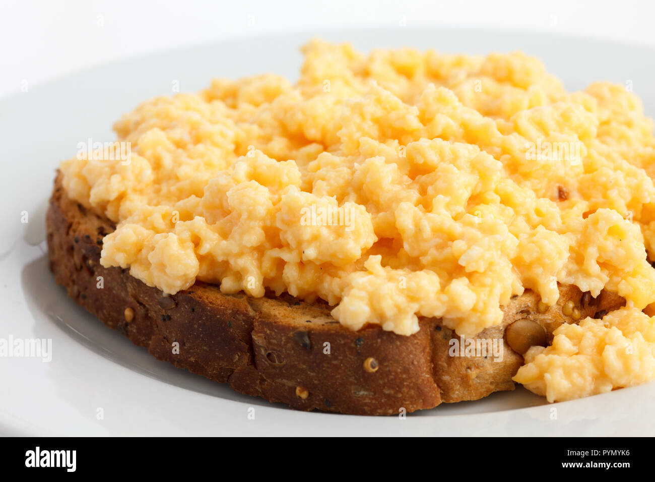 Scrambled eggs wholegrain toast hi-res stock photography and images - Alamy