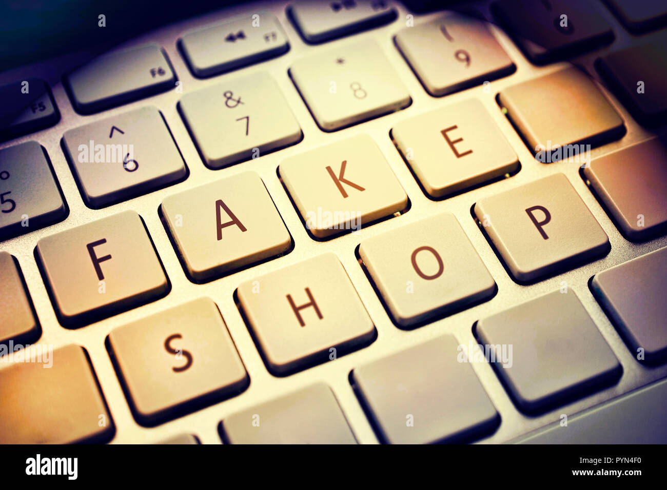Computer keyboard with the label Fake shop, Computertastatur mit der Aufschrift Fake Shop Stock Photo