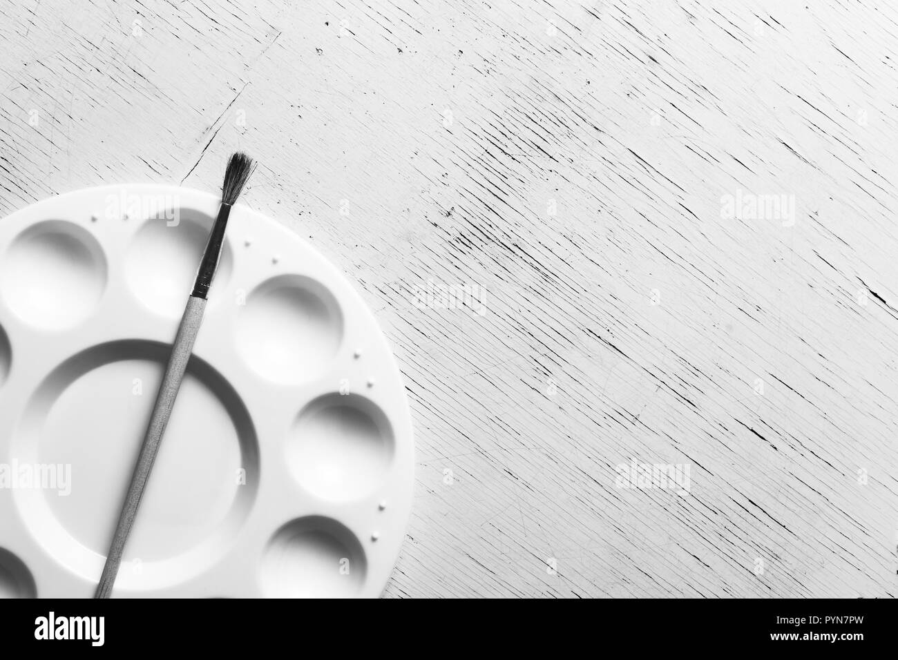 Paint brush palette Black and White Stock Photos & Images Alamy