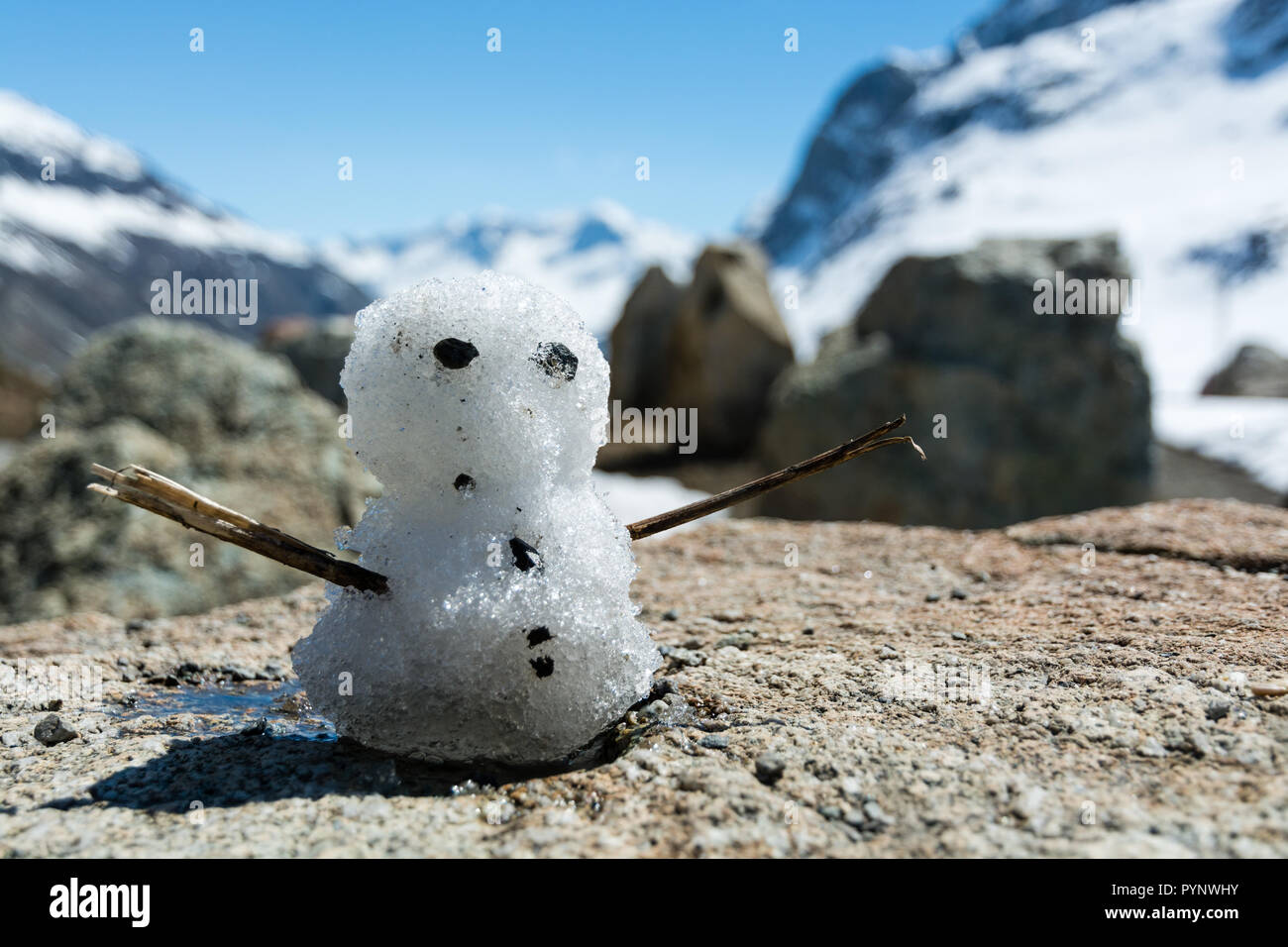 Small Snowman On Rock Stock Photo Alamy Small Snowman On Rock Stock Photo Alamy