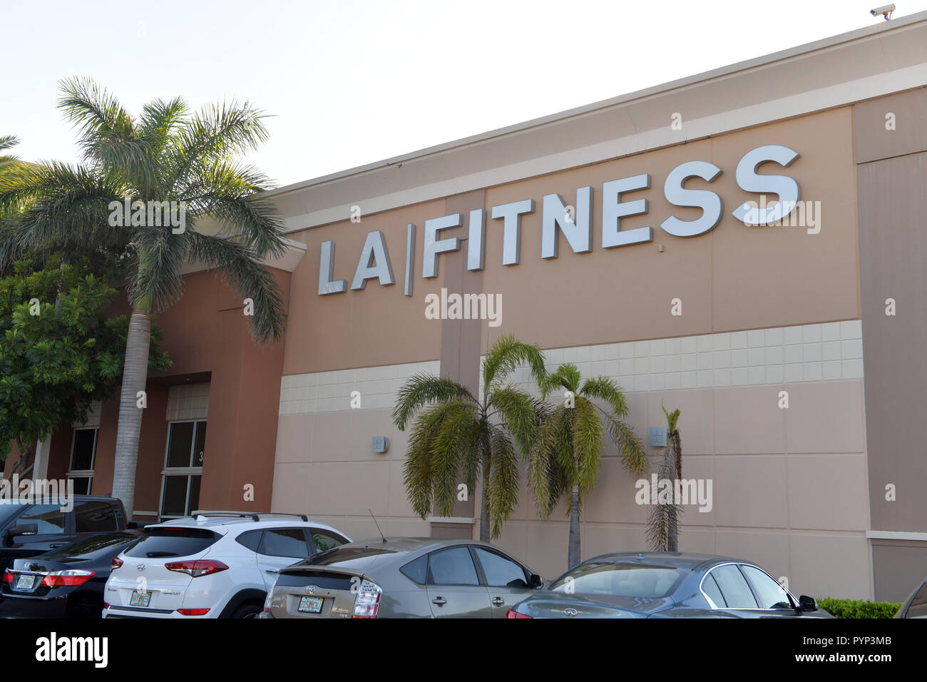 FORT LAUDERDALE, FL - OCTOBER 29: (EXCLUSIVE COVERAGE) LA Fitness where alleged bomber Cesar Sayoc would work out  on October 29, 2018 in Fort Lauderdale, Florida. Mr. Sayoc was arrested on allegations that he was the person that mailed pipe bomb devices that targeted critics of President Donald Trump and have been recovered in New York, Washington D.C., California and South Florida, all with the return address of Debbie Wassermann-Schultz's office  People:  Cesar Sayoc Stock Photo