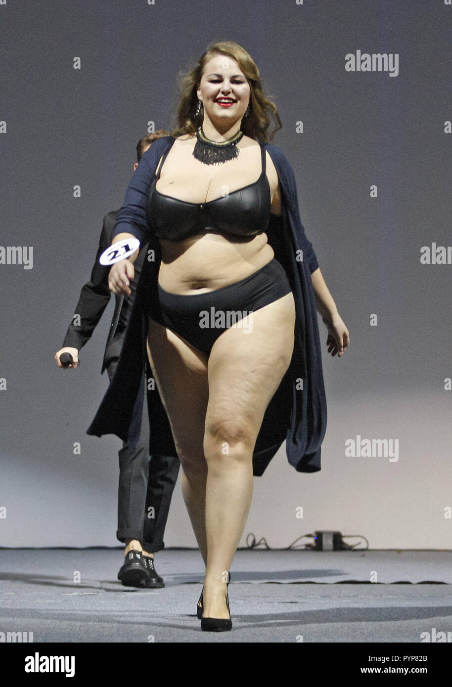 vulgaritet Information Til sandheden Kiev, Ukraine. 29th Oct, 2018. A contestant seen on stage during the ''Miss  Ukraine Plus Size'' beauty pageant in Kiev. 22 female contestants competed  in the contest, the first held in Ukraine,