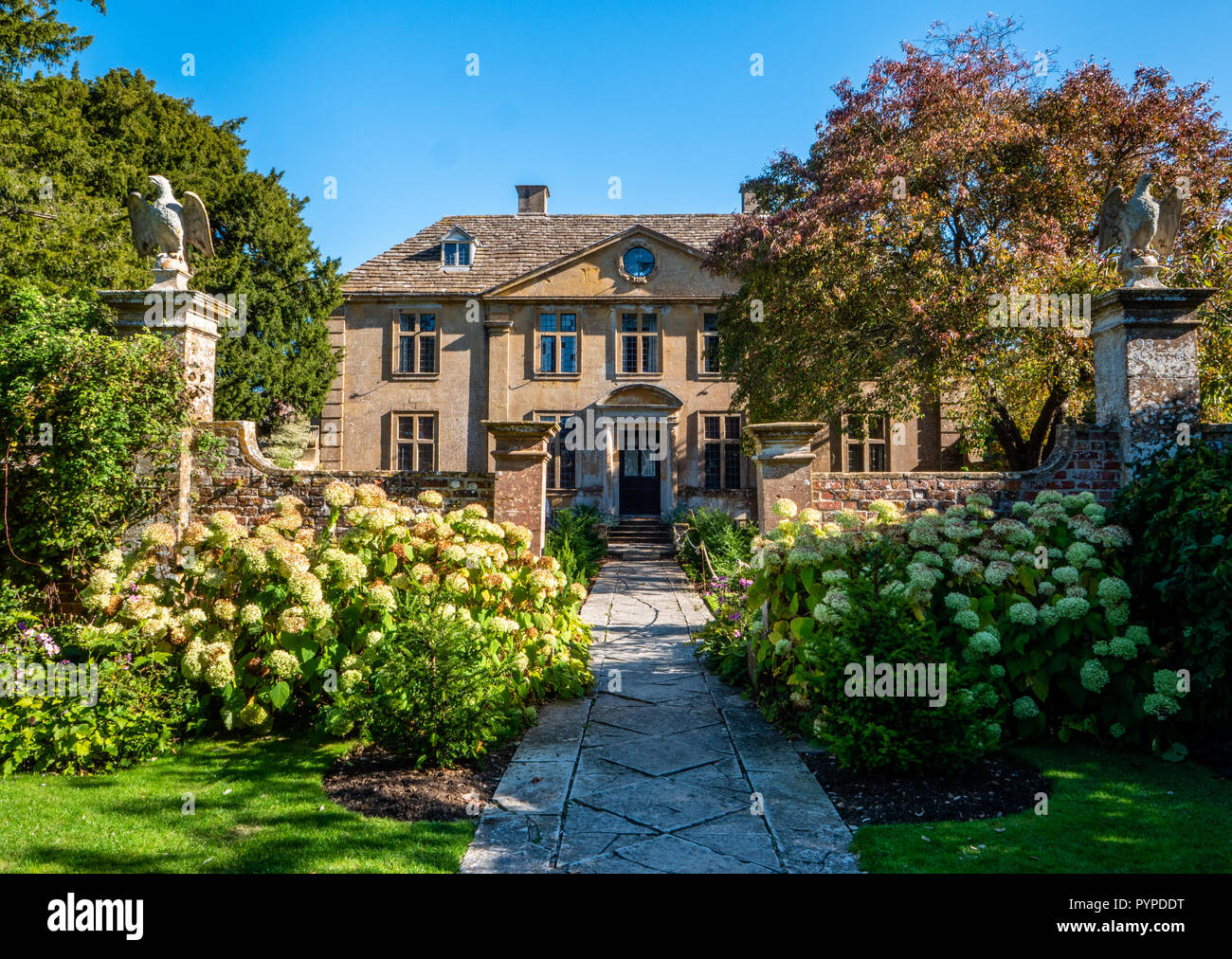 West garden front house hi res stock photography and images Alamy