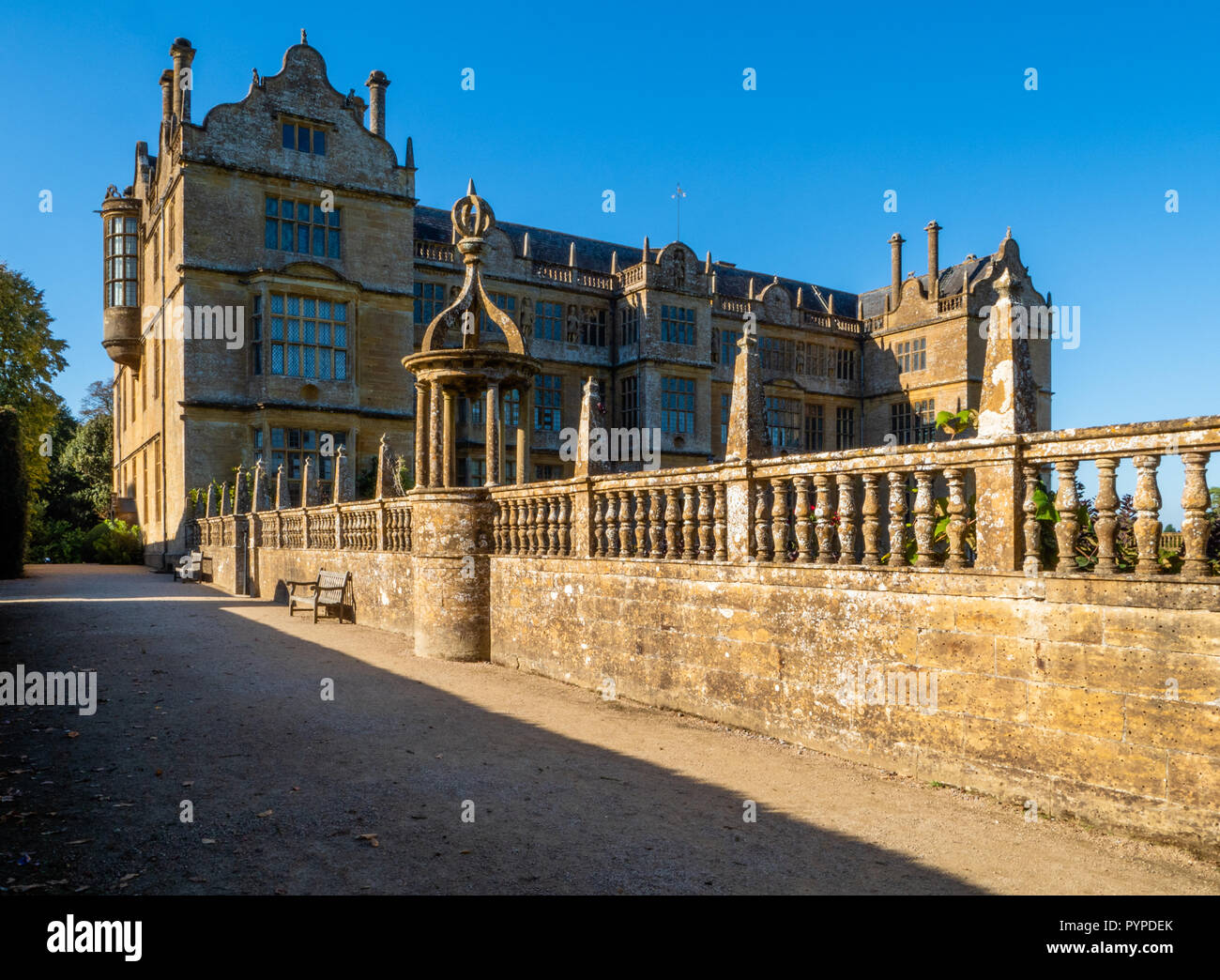 Montacute House and ornate garden wall Somerset UK Stock Photo