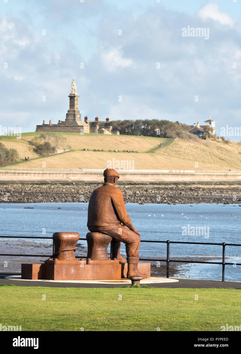 Fishermens memorial, Fiddlers Green, by sculptor Ray Lonsdale, overlooking river Tyne estuary, North Shields, Tyne and Wear, England, UK Stock Photo