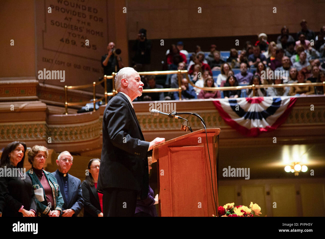 Rabbi Jeffrey Myers of the Tree of Life/Or L'Simcha Congregation giving
