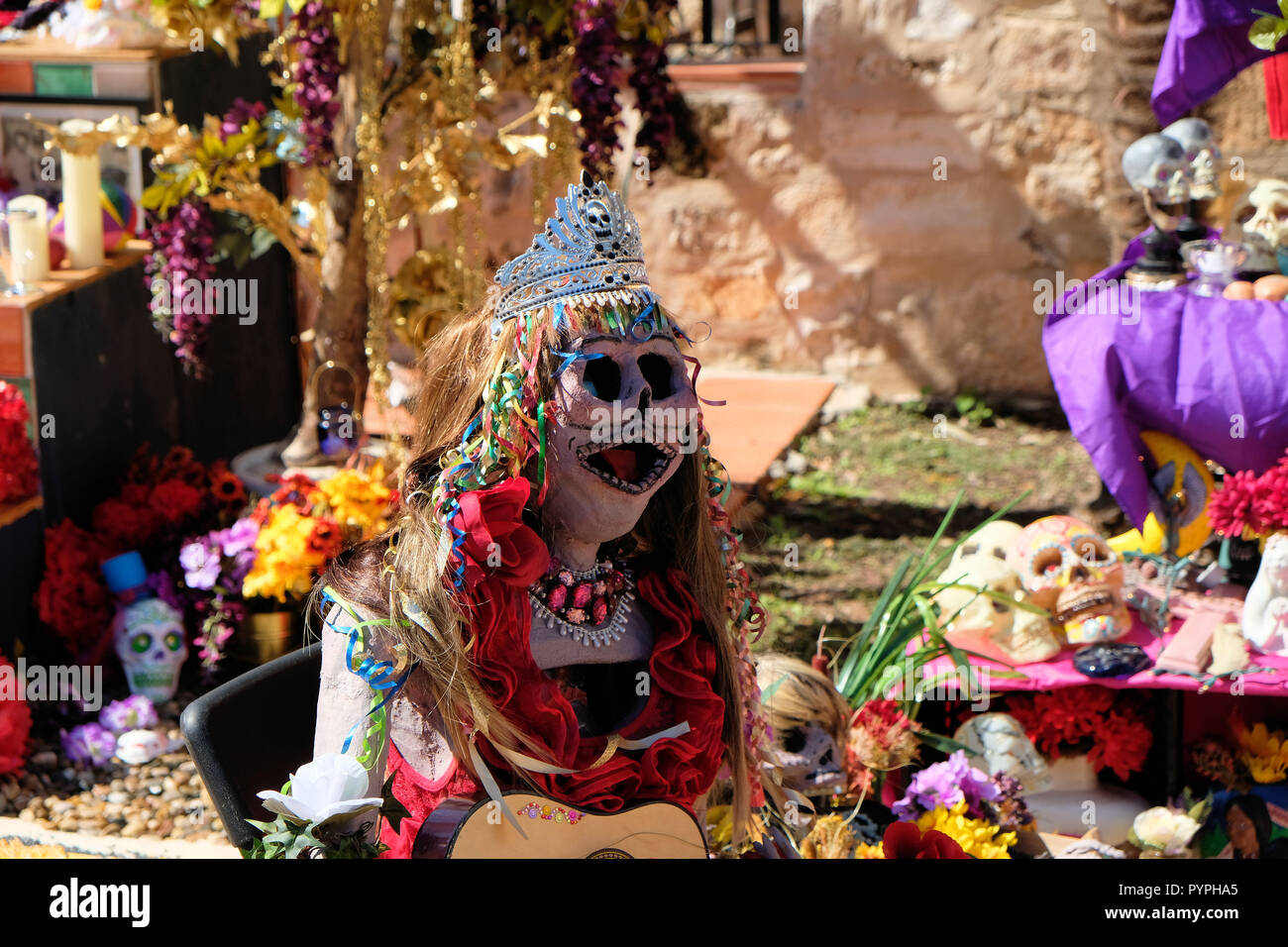 San Antonio, Texas, USA. 27 Oct, 2018. One of the many colorful representations of death at the annual Day of the Dead celebration. Stock Photo
