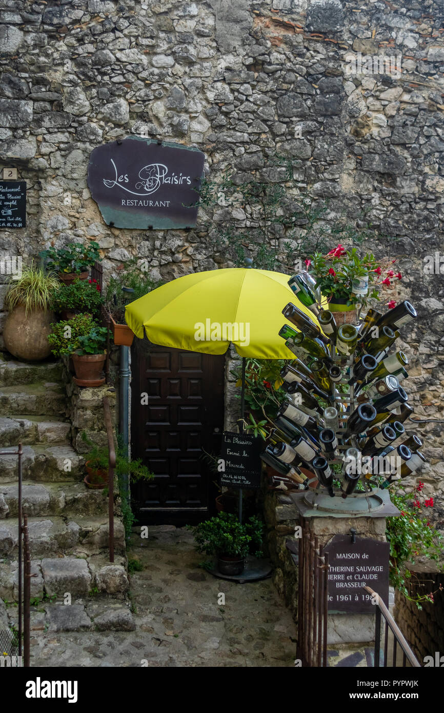 Peillon village Drap Cote D´azur France Stock Photo - Alamy