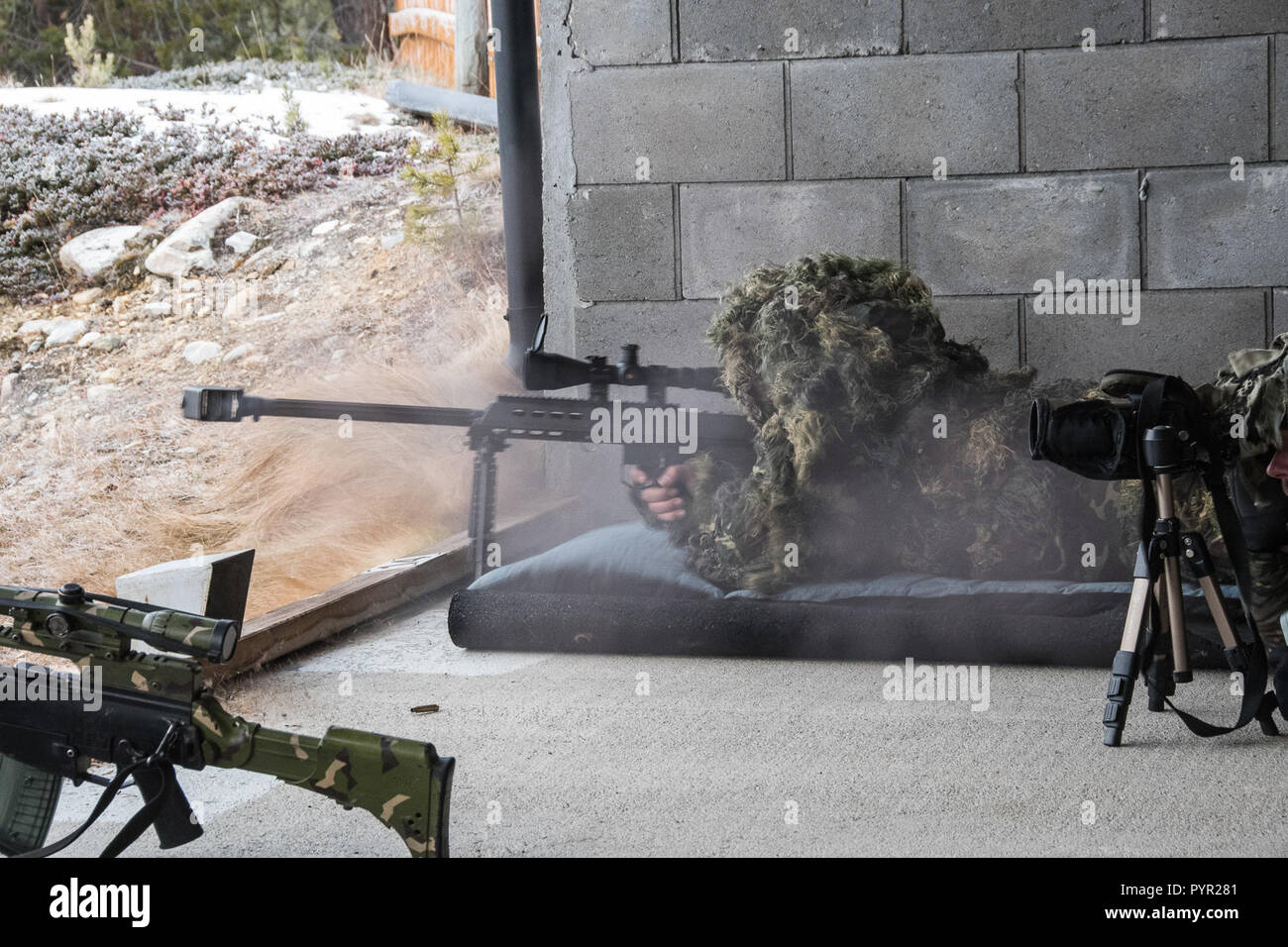 Barrett sniper rifle hi-res stock photography and images - Alamy