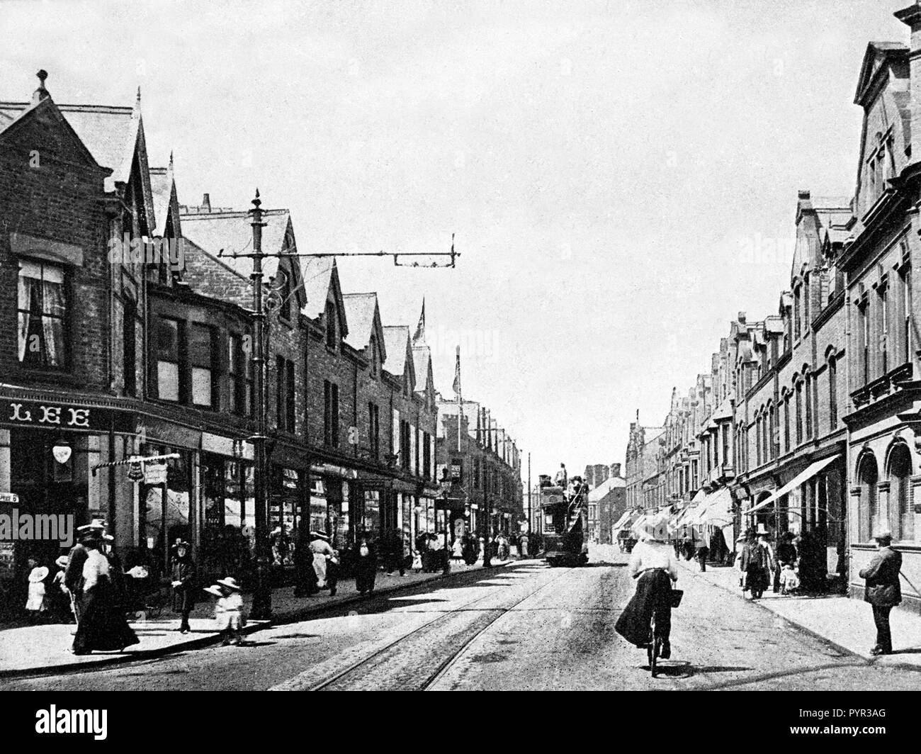 Whitley Road, Whitley Bay early 1900’s Stock Photo Alamy