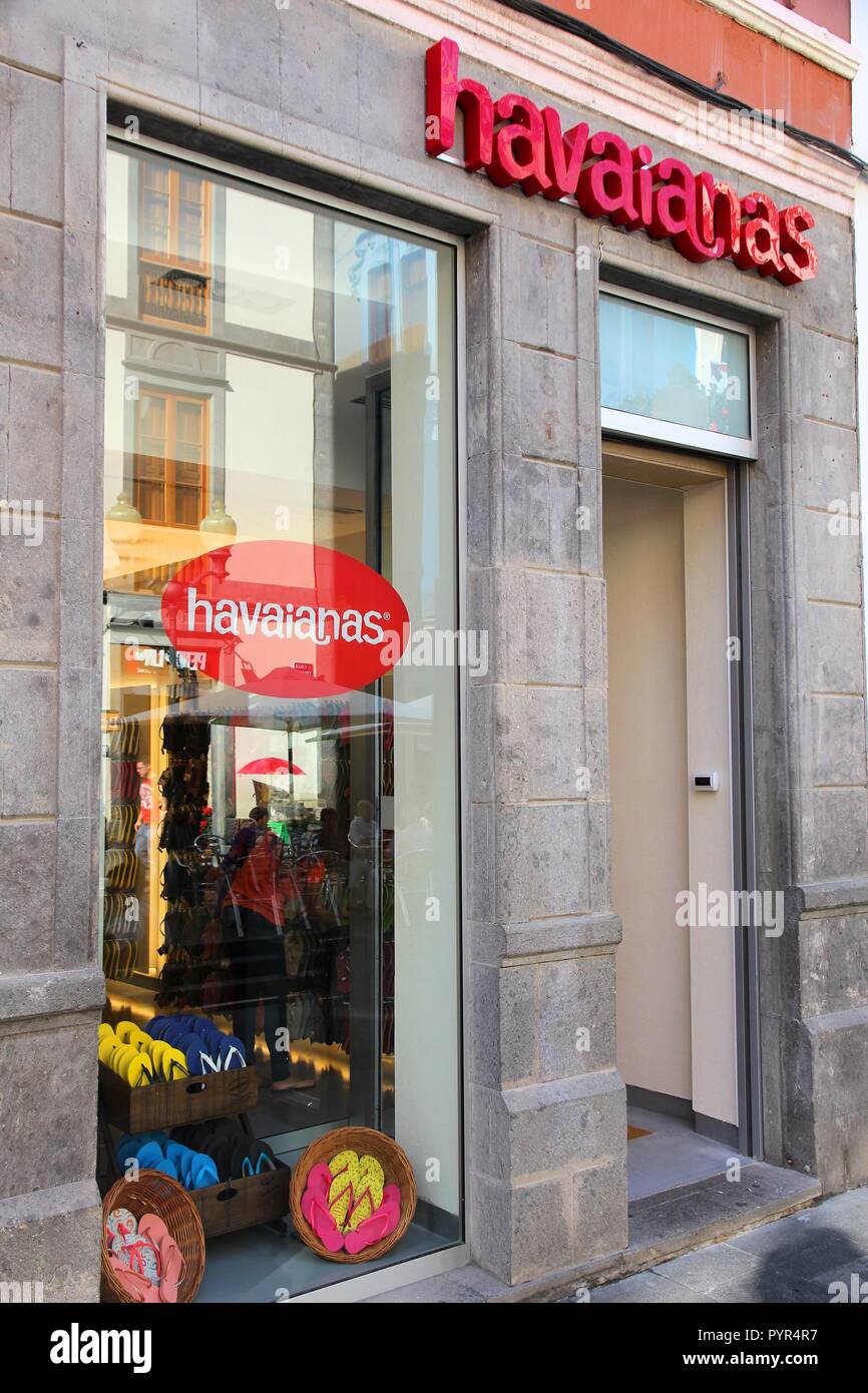 LAS PALMAS, SPAIN - NOVEMBER 30, 2015: Havaianas store at Triana shopping street in Las Palmas, Gran Canaria, Spain. Canary Islands had record 12.9 mi Stock Photo