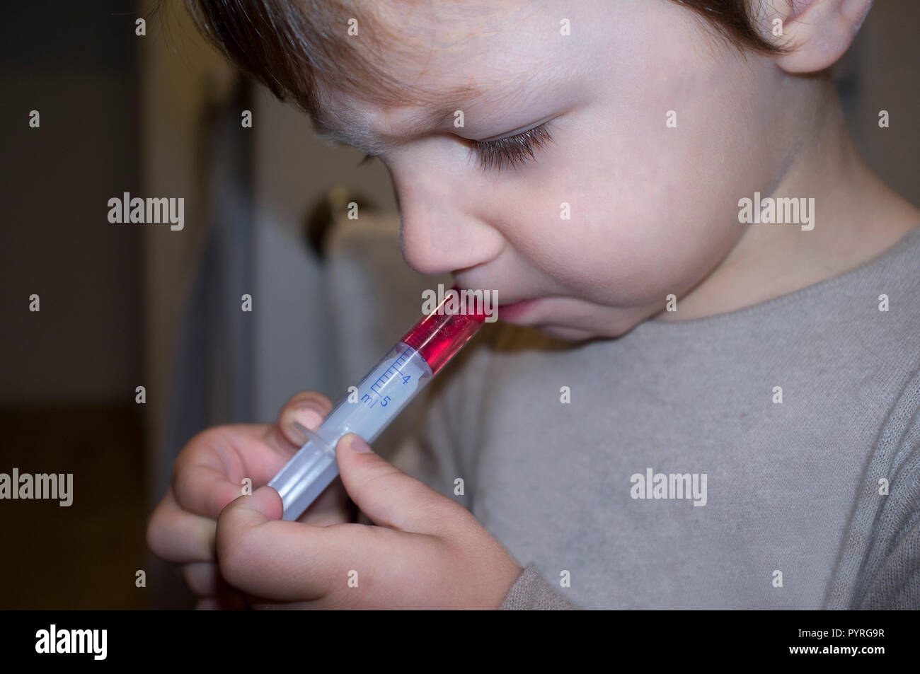 Measuring syringe hires stock photography and images Alamy