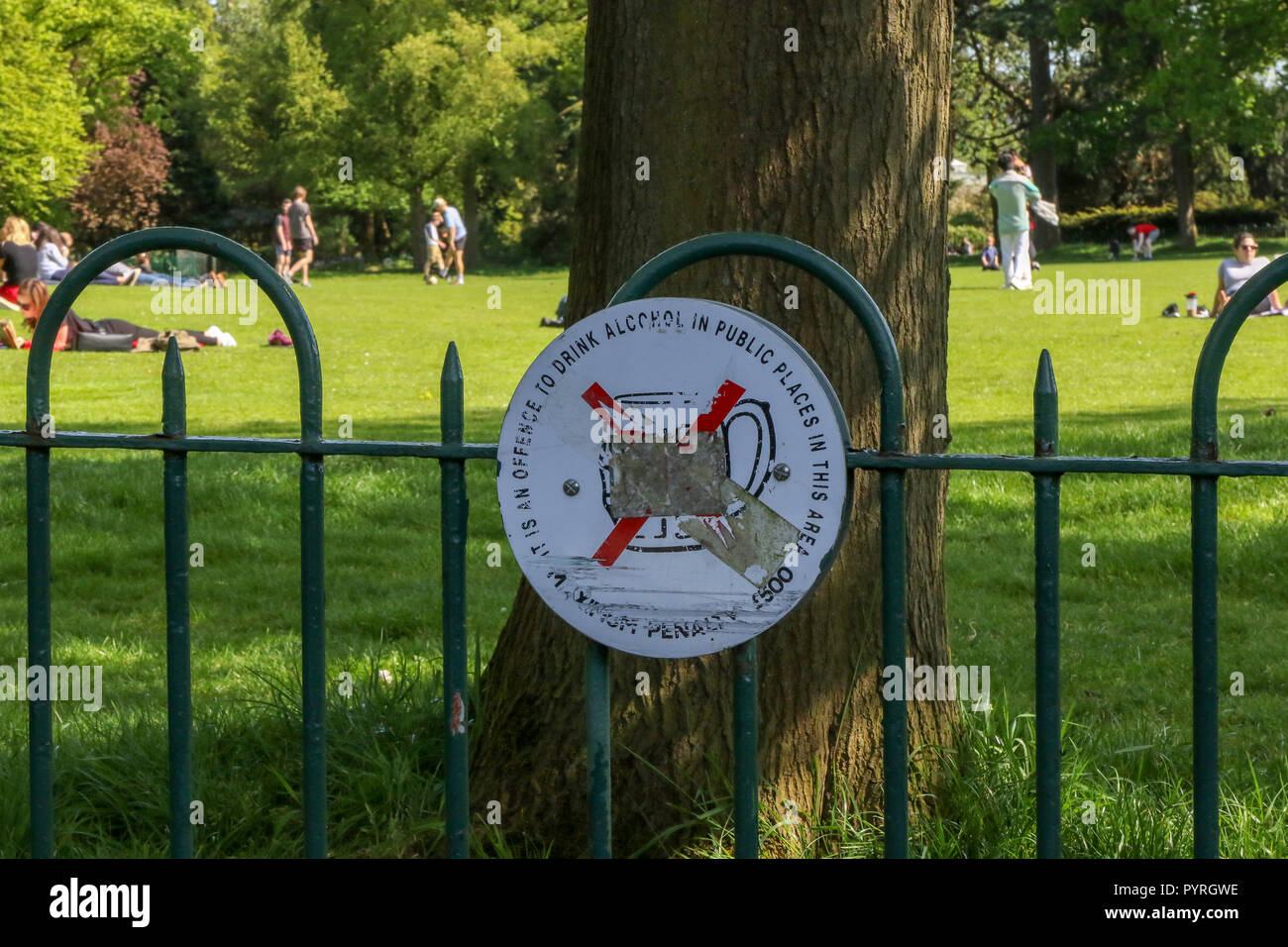 No alcohol sign hires stock photography and images Alamy