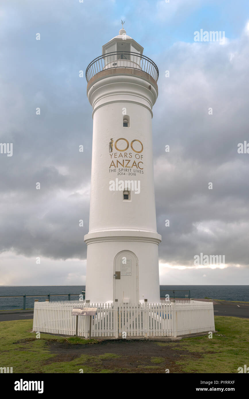 KIama. New South Wales,Australia. October 14th 2018.Centenary of Anzac logo on Kiama Lighthouse 2014-2018 remembering WW1 1914 - 1918 Stock Photo