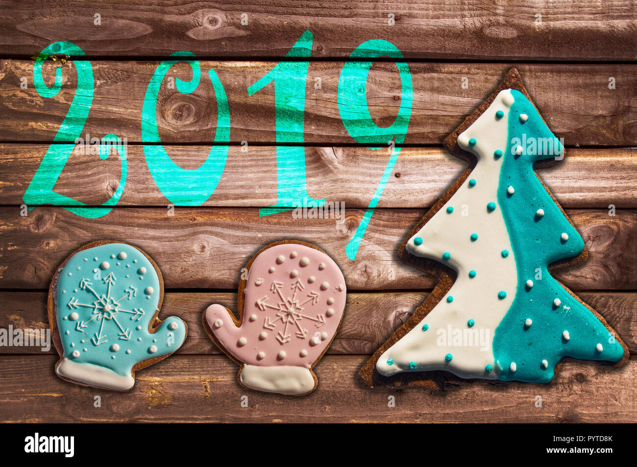 2019 Christmas Cookies 2019 christmas gingerbread cookies on wood greeting card Stock 2019 Christmas Cookies 2019 christmas gingerbread cookies on wood greeting card Stock