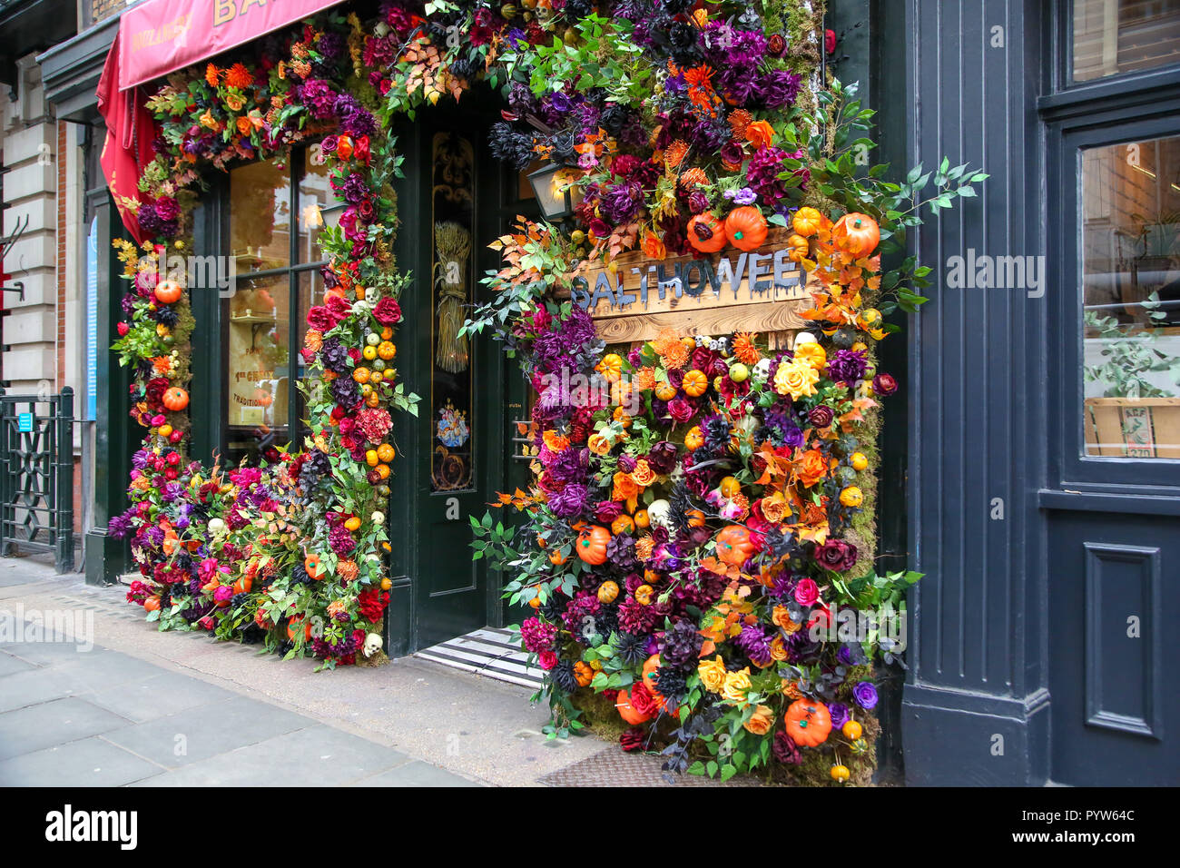 halloween decorations uk
