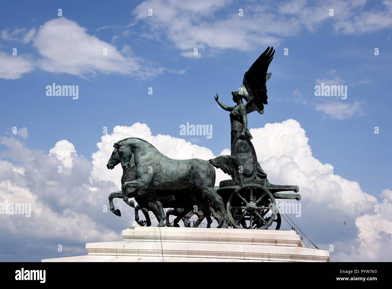 winged victory goddess