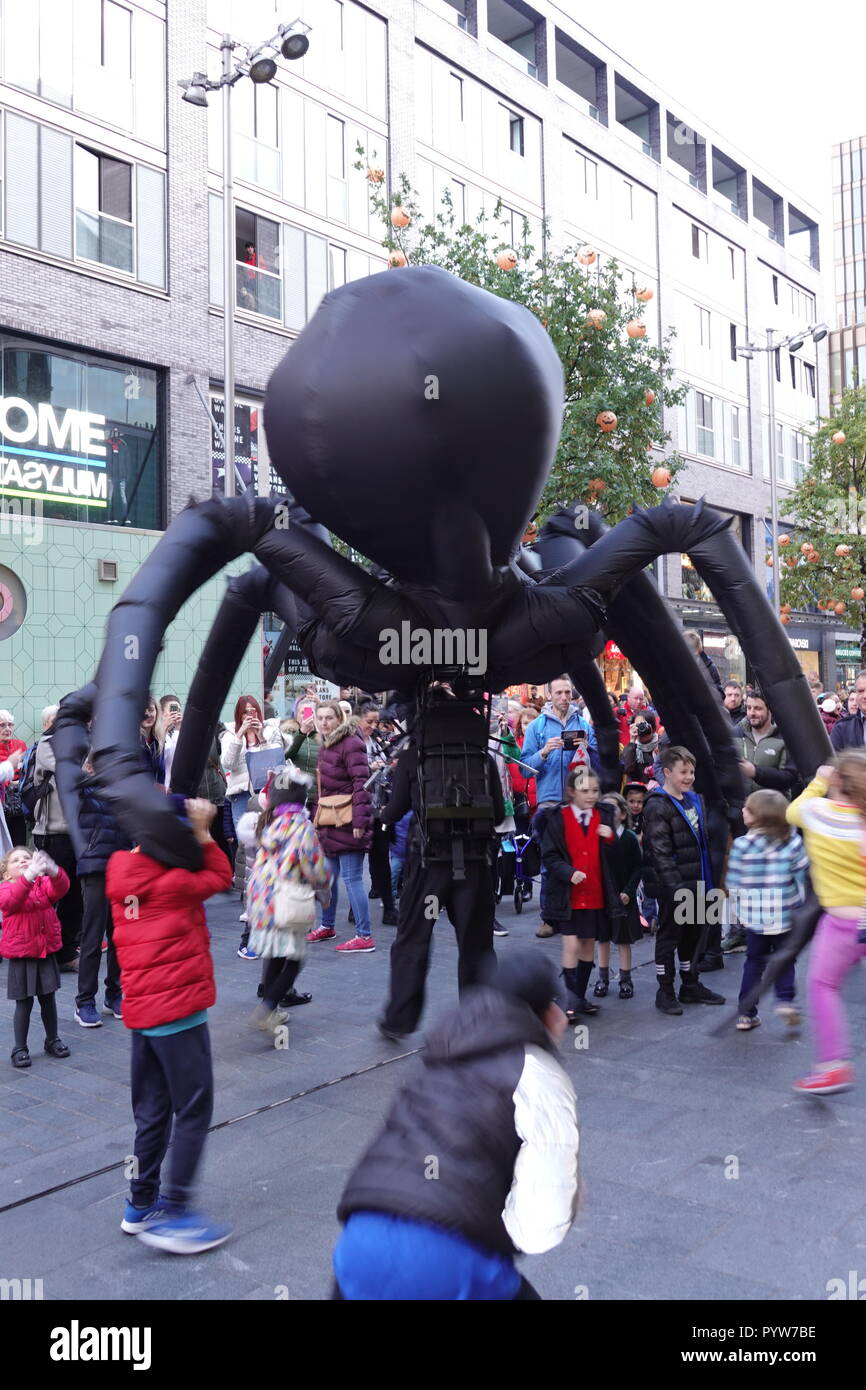 Liverpool, UK. 30th October 2018. Arachnobot the giant spider puppet