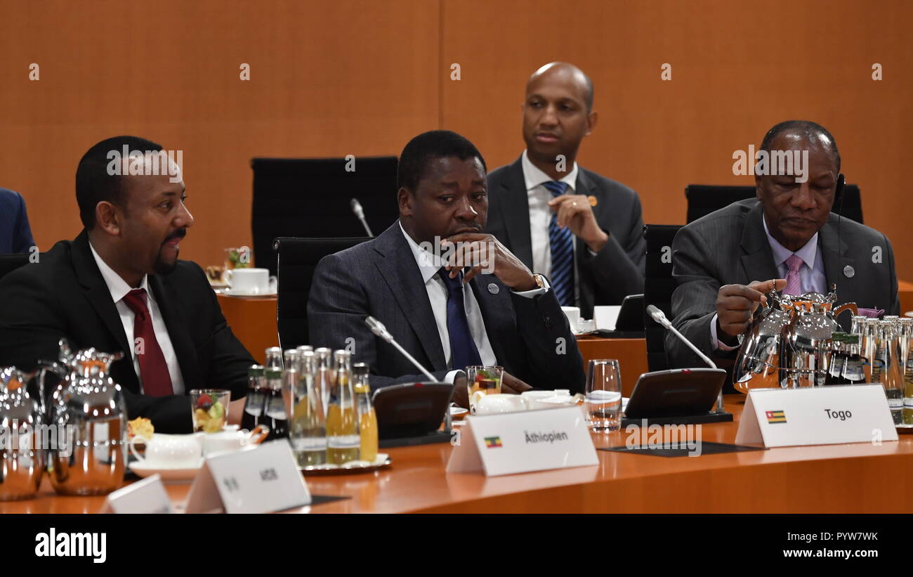 Berlin, Germany. 30th Oct, 2018. Abiy Ahmed Ali (lr), Prime Minister